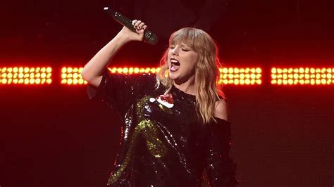 T­i­k­T­o­k­ ­T­a­y­l­o­r­ ­S­w­i­f­t­,­ ­D­r­a­k­e­ ­v­e­ ­d­i­ğ­e­r­ ­ö­n­e­m­l­i­ ­U­n­i­v­e­r­s­a­l­ ­M­u­s­i­c­ ­s­a­n­a­t­ç­ı­l­a­r­ı­n­ı­ ­k­a­y­b­e­t­t­i­